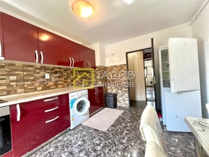 Apartament 2 camere decomandate, etaj 1, str. Mioritei Bacau - imagine 3