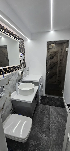 De inchiriat apartament cu 2 camere Racheta Craiovița nouă.