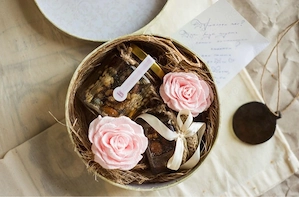 Cadouri cu flori si miere