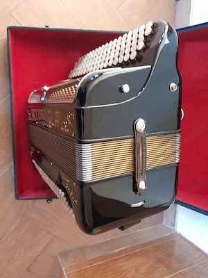 Acordeon cu butoane - imagine 2