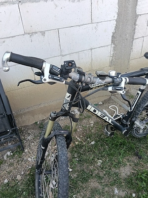 vând bicicletă 