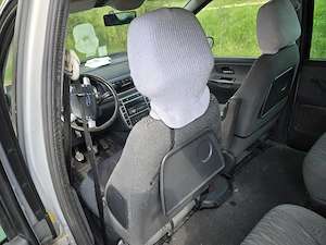 Vind Ford Galaxy  2002 diesel , 1,9 in stare buna de funcționare  ! - imagine 2