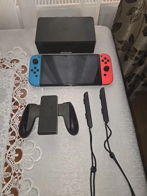 vând nintendo swich impecabil - imagine 3