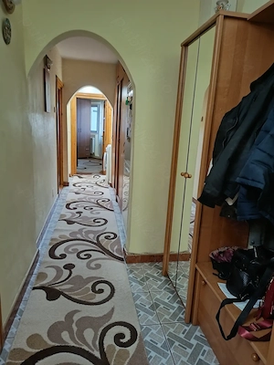 Vand apartament cu 3 camere decomandat - imagine 3