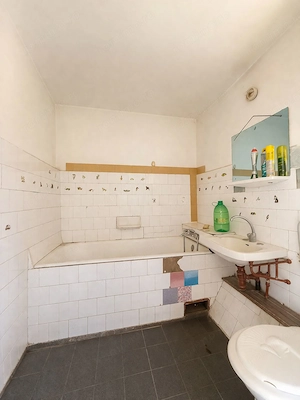 Ap. 2 camere - Decomandat - Bvd. Stefan Cel Mare - Rogerius - IMOBIHOR - 72 900   - imagine 3