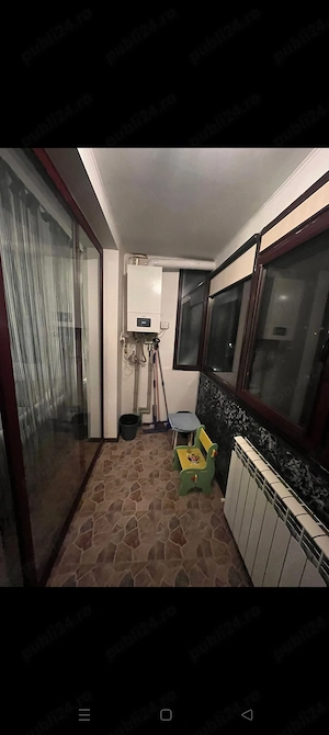 Închiriez apartament cu trei camere  - imagine 9