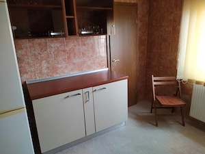 Apartament 4 camere, centrala proprie - Steaua - imagine 3