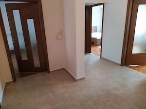Apartament 4 camere, centrala proprie - Steaua - imagine 4