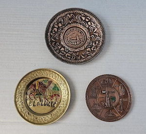 Lot farfurii decorative din alamă-cupru-cositor - imagine 3