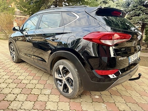 Hyundai Tucson 2016, 131 000 km, 2.0 CRDI ,185 cp, 4x4, automat, full option - imagine 2