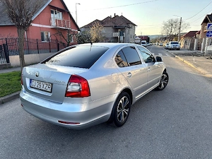 Skoda Octavia 2. Facelift 1.6 Benzina  Mpi Clasic. an 2012 inmatriculat RO. EURO 5.  - imagine 3