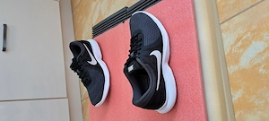 Adidasi barbati Nike 42.5-43