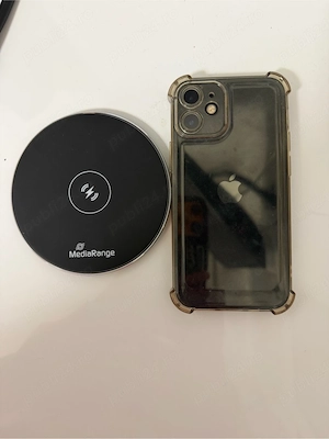 Vând iPhone 12 mini în stare bună de funcționare.