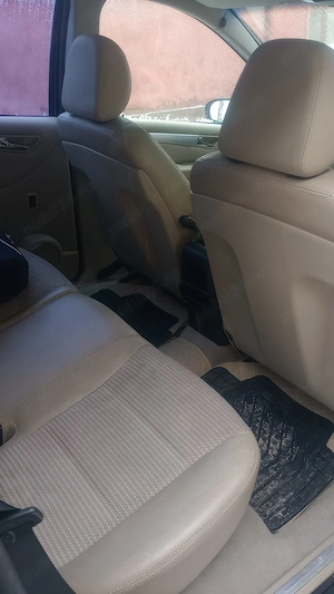 Vând Mercedes Benz clasa B,cutie automata,diesel,motor 2000cm,an 2007 ,probleme la cutie!! - imagine 2