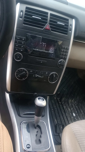 Vând Mercedes Benz clasa B,cutie automata,diesel,motor 2000cm,an 2007 ,probleme la cutie!!