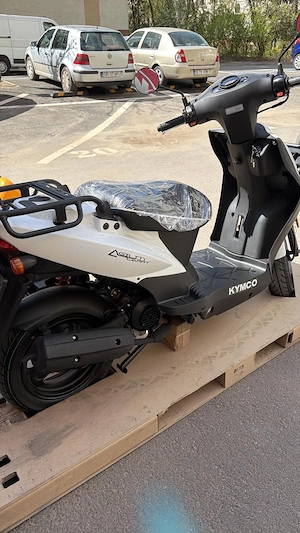 Inchiriez scuter - imagine 3