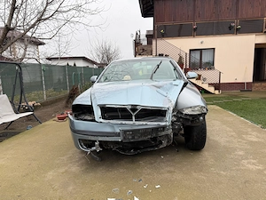 Skoda Octavia 2 (avariata) - imagine 3