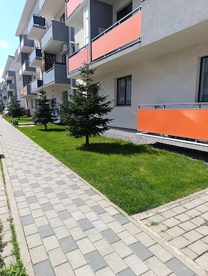 Apartament 3 camere cu parcare inclusa