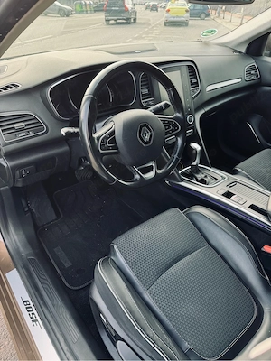 Renault Megane 4 Grandtour Bose edition  Benzina 132CP  Cutie Automata  2017  175000 KM - imagine 5