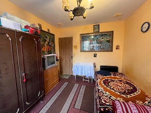 Vand apartament 3 camere confort 1 decomandat - imagine 2