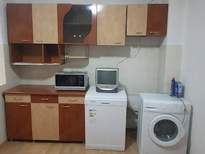 Închiriez apartament spațios,et.2,Grui - imagine 3