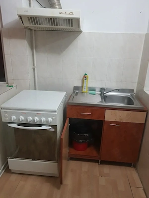 Închiriez apartament spațios,et.2,Grui - imagine 4