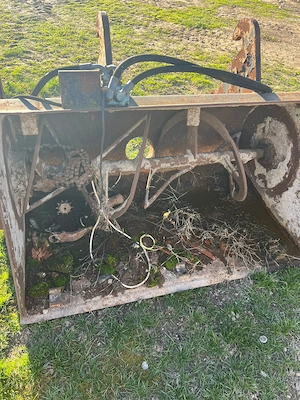 Vând cupa de beton JCB 2CX - imagine 4