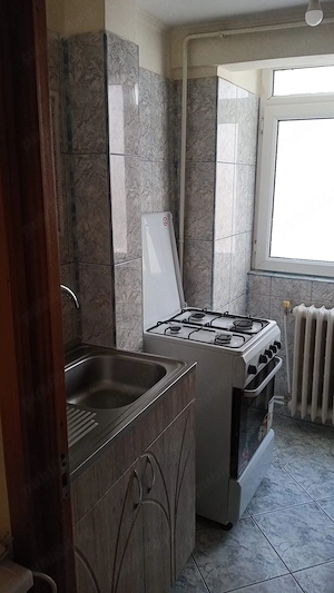 Închiriez apartament 1 cameră viaduct 