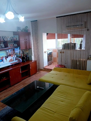 Apartament2 3 camere Dristor