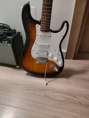 Vand chitara electrica Fender Squier cu boxa Frontman 10G si cursuri fender play - imagine 3