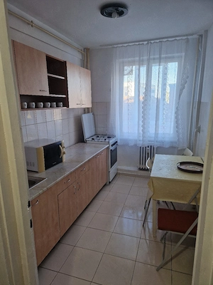 Vand apartament cu doua camere - imagine 5