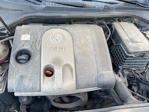 Dezmembrez golf5  - imagine 4