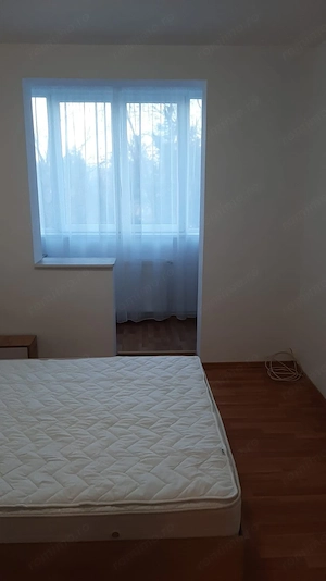 Apartament 3 camere luminos  de închiriat, zona Astra, str. L.C. Babeș, Brașov  