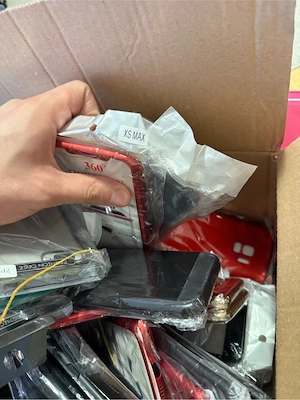 Lot huse telefoane vechi ( s8,s9,iph x,xr, etc)
