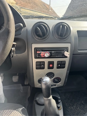 logan 1.4 mpi - imagine 5