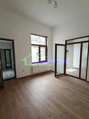 Casa 3 camere de inchiriat zona Centrala