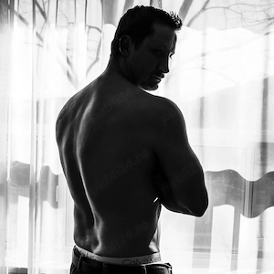 Companie doamnelor si domnisoarelor