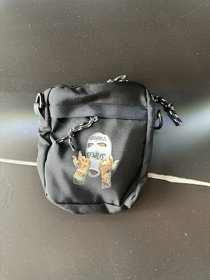 Borsetă streetwear casual neagră