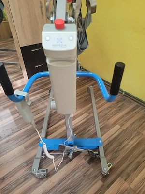 Vând elevator 200 kg  - imagine 2