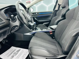 RENAULT MEGANE - imagine 11