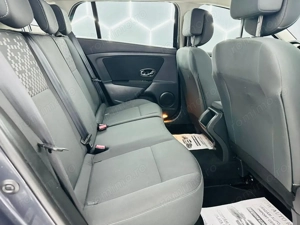 RENAULT MEGANE - imagine 7