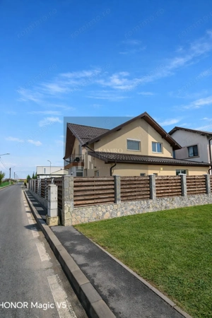 Vila Individuala 4 camere, anexa + curte libera 200mp Otopeni