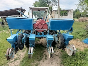 Freza de pamant si semanatoare 