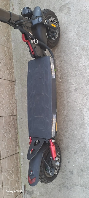 Vand trotineta electrica