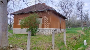 Casa cu potential turistic- Zona Varfurile - imagine 3