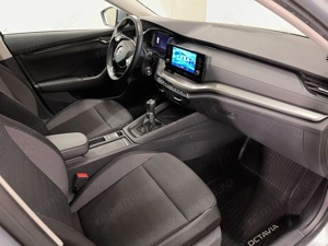 Skoda Octavia - imagine 10