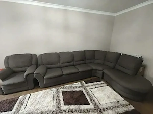 Canapea modulară de colț extensibilă+ fotoliu