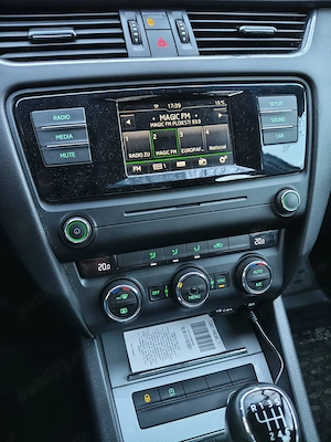 Vand Skoda Octavia, fab 2015, benzina - imagine 11