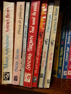 34 volume Sandra Brown