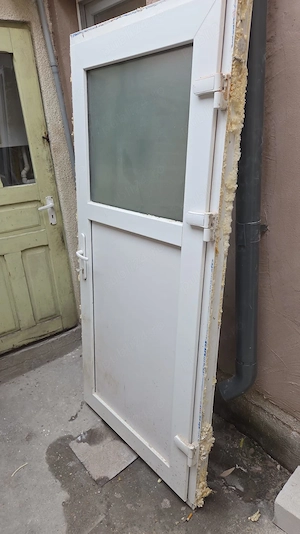 Vand usi termopan albe